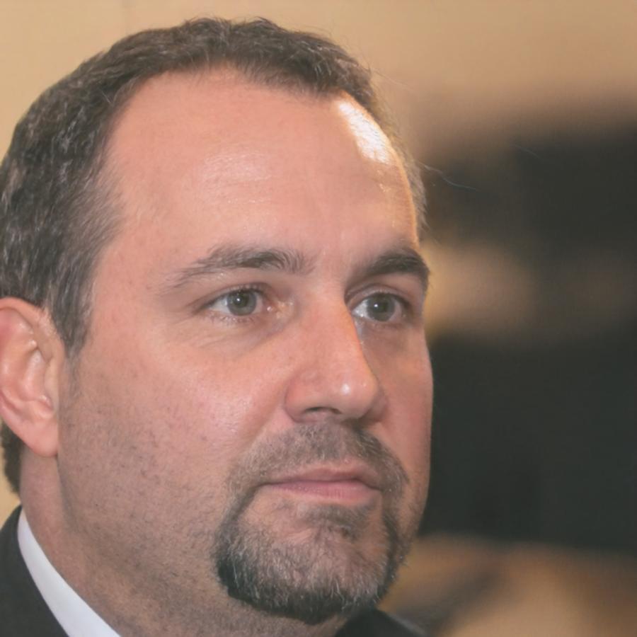 Experto en escalado empresarial y estrategias de crecimiento
